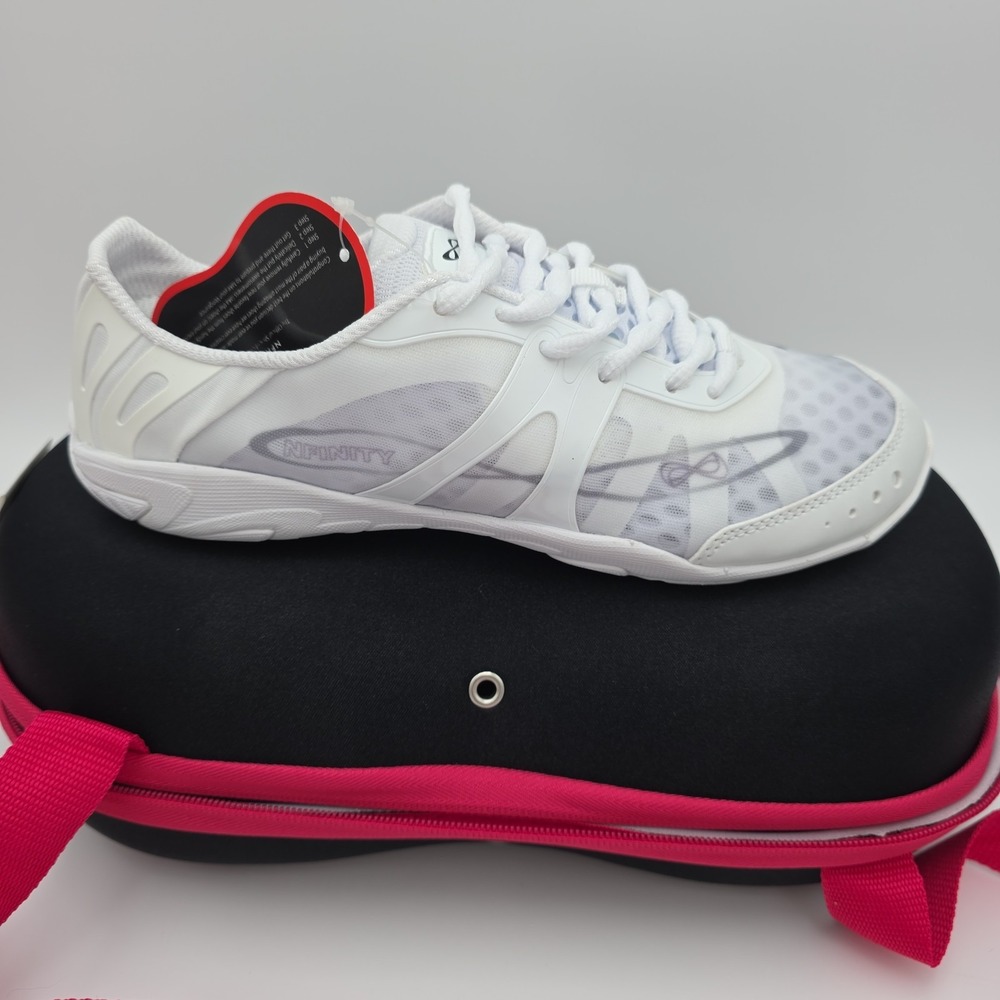 NWT! NFINITY Vengeance Cheer Shoes with Case -Women's Size 8, White, NFS101000A8